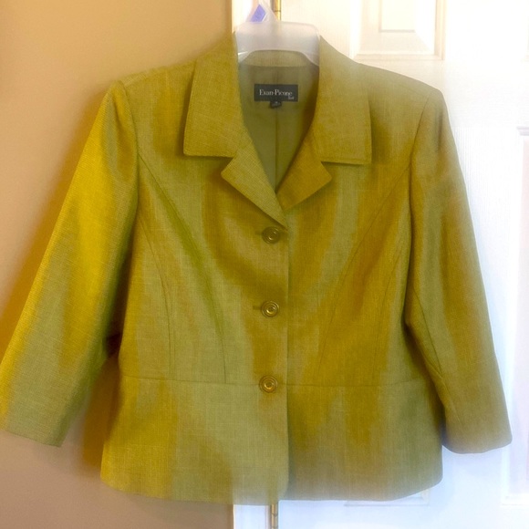 Gorgeous Evan-Picone Jacket. Size 18 💚💚💚 in  Color. Pair it with anything💚. - Picture 2 of 11